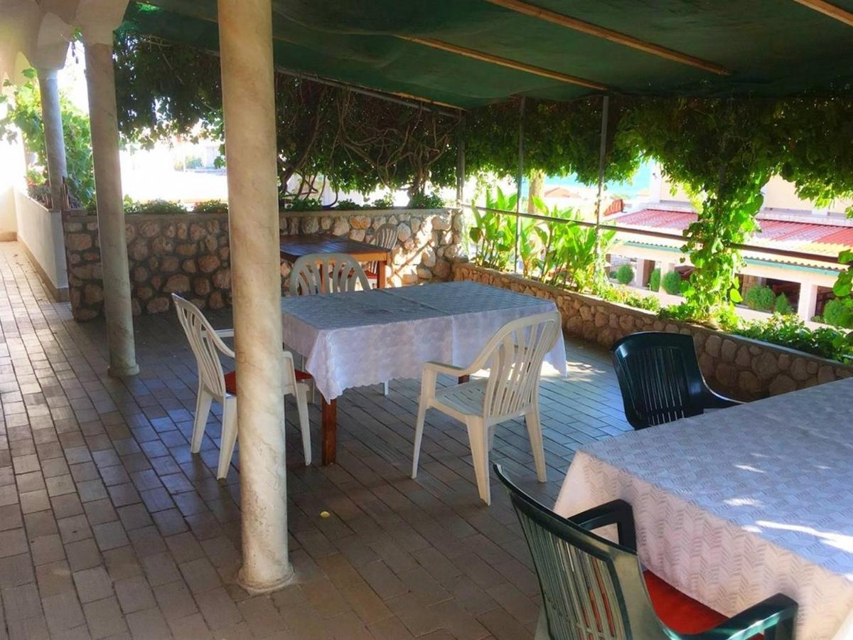 Apartments And Rooms With Parking Space Zubovici, Pag - 16063 Экстерьер фото