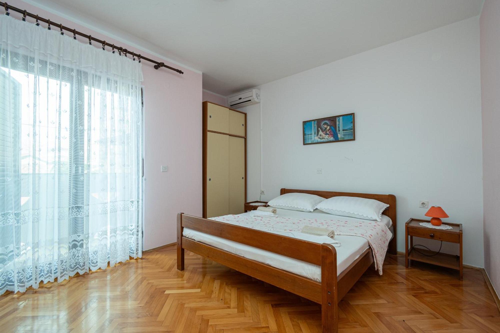 Apartments And Rooms With Parking Space Zubovici, Pag - 16063 Экстерьер фото